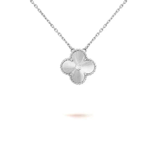 [Glimmer]CLOVER  15MM DIAMOND LASER NECKLACE SILVER