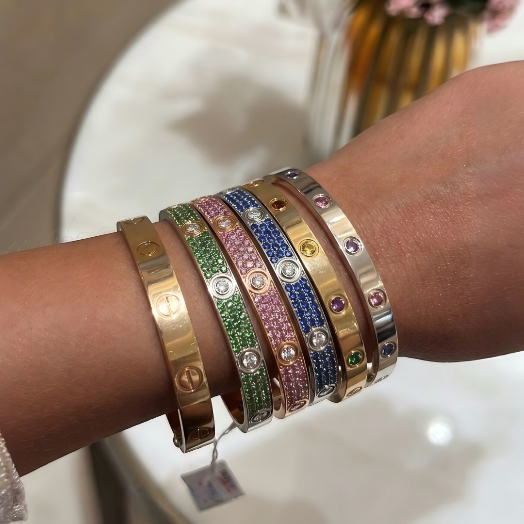 [Glimmer]2026 PAVE GEMSTONE LOVE BRACELET 6.1MM 10 DIAMONDS