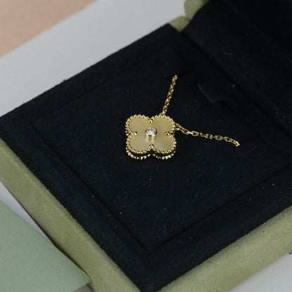 [Glimmer]CLOVER 15MM DIAMOND GOLD MOTHER OF PEARL NECKLACE