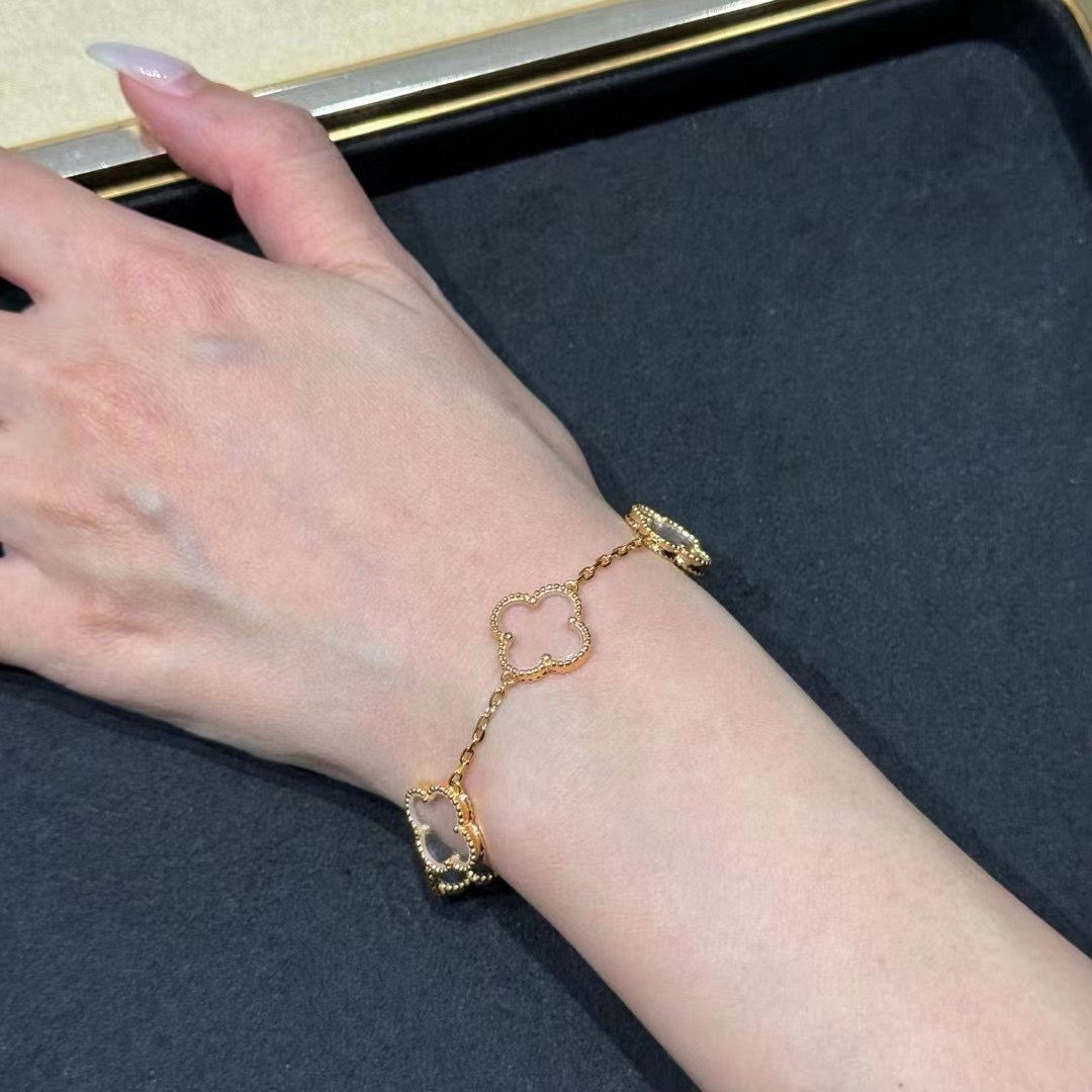 [Glimmer]クローバー 5モチーフ ロッククリスタル ブレスレット