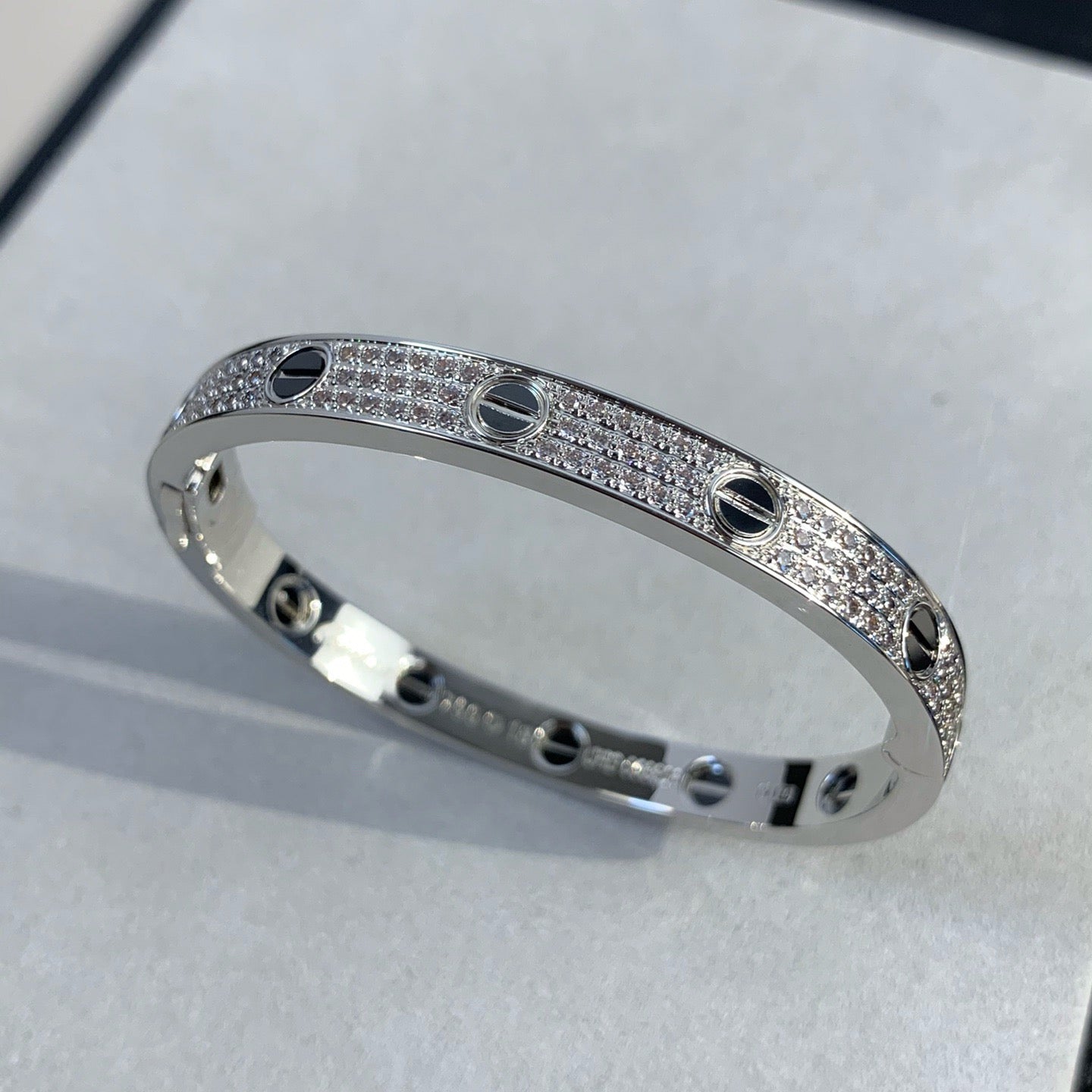 [Glimmer]LOVE BRACELET 6.1MM DIAMOND-PAVED CERAMIC