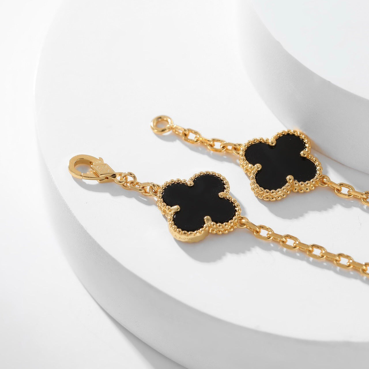 [Glimmer]CLOVER 10 MOTIFS ONYX NECKLACE