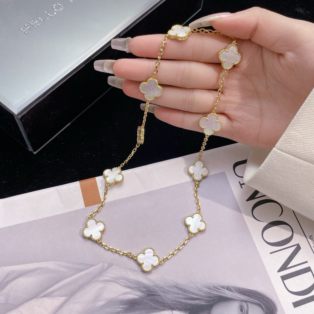 [Glimmer]CLOVER 10 MOTIFS WHITE MOTHER OF PEARL NECKLACE
