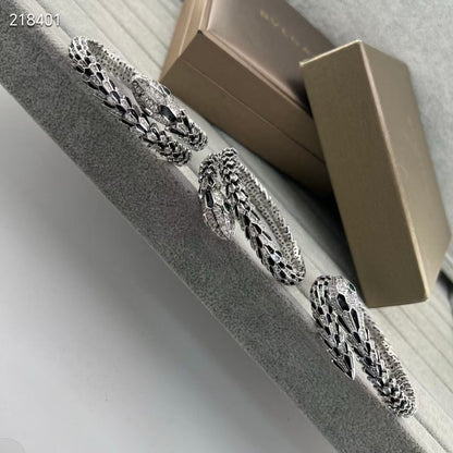 [Glimmer]NEW OBSIDIAN & DIAMOND SERPENT BRACELET
