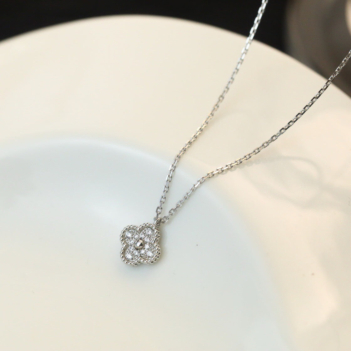 [Glimmer]CLOVER MINI 9.5MM PENDANT DIAMOND NECKLACE