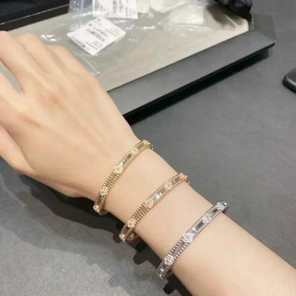[Glimmer]CLOVER BRACELET 4MM DIAMONDS
