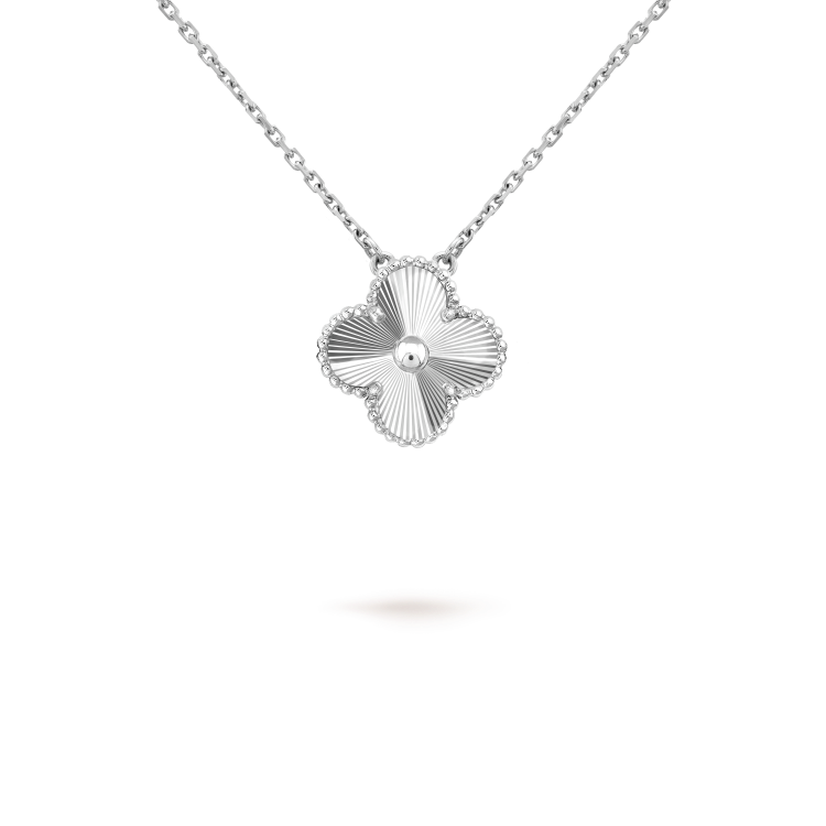 [Glimmer]CLOVER 15MM LASER NECKLACE SILVER