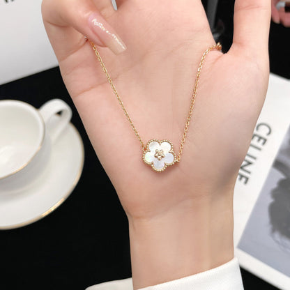 [Glimmer]LUCKY WHITE MOP PLUM BLOSSOM  BRACELET