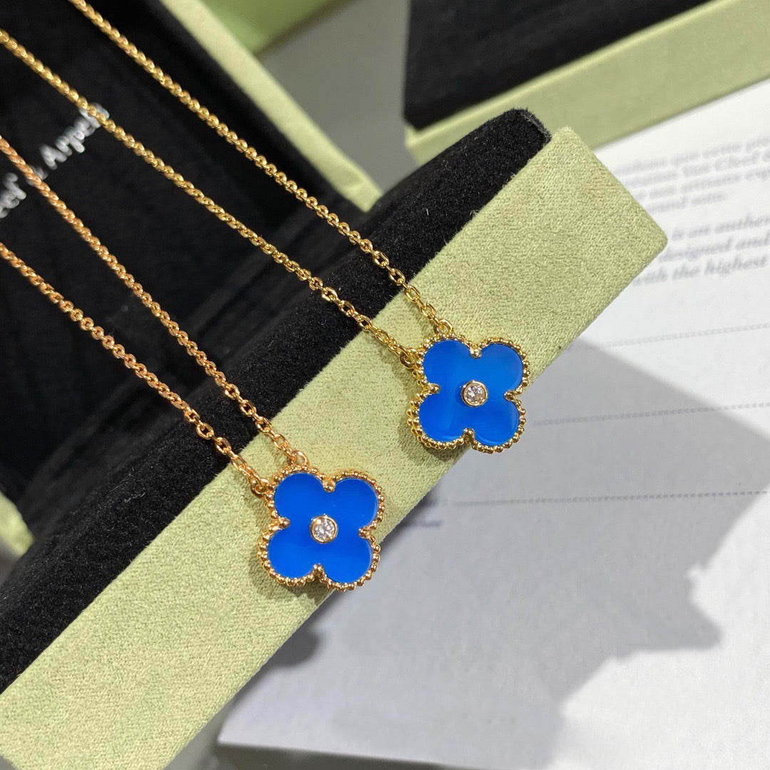 [Glimmer]CLOVER 15MM DIAMOND AND BLUE AGATE NECKLACE