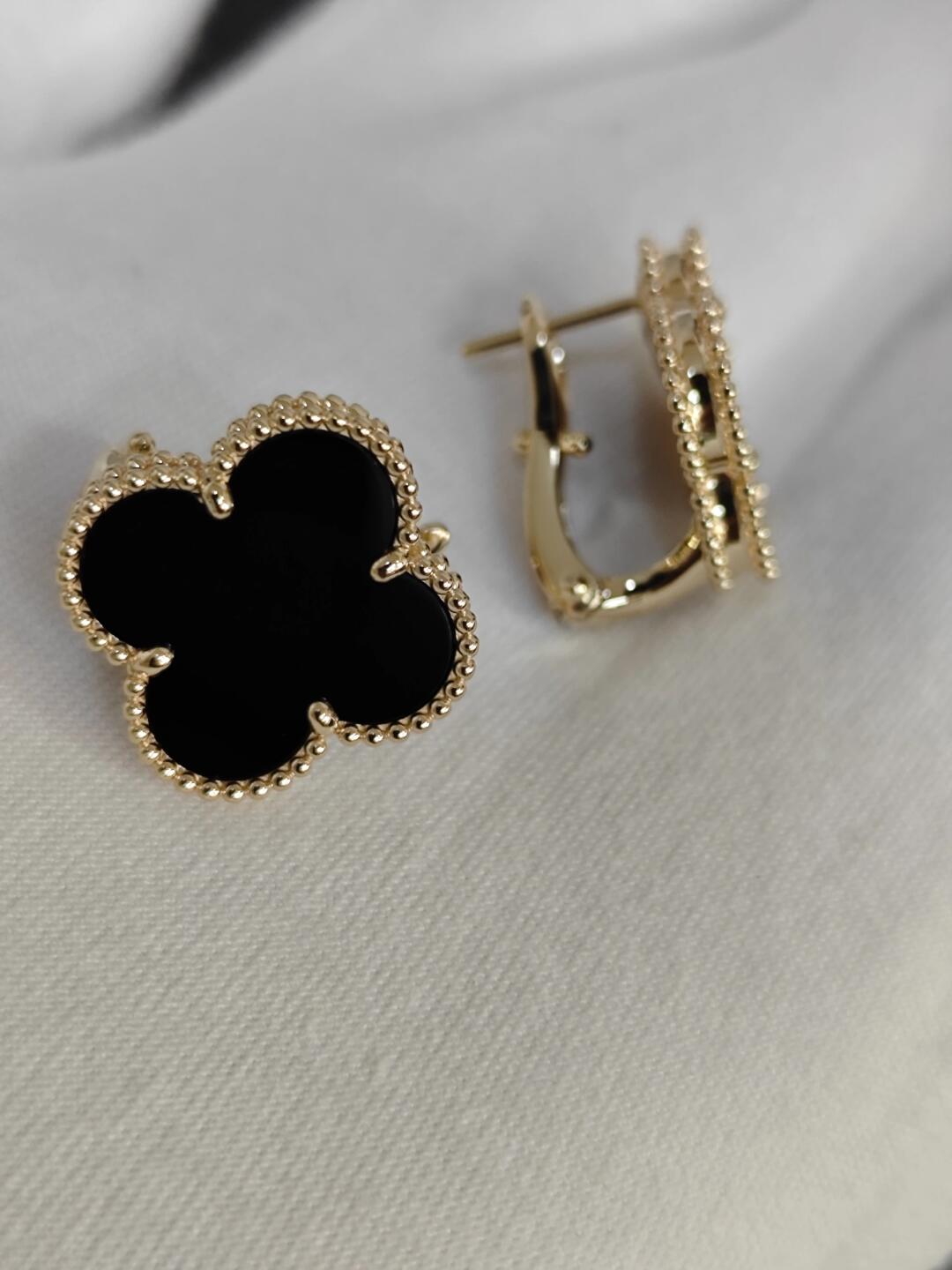 [Glimmer]CLOVER 20MM BLACK MOP EARRINGS