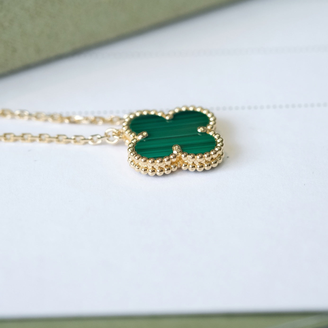 [Glimmer]CLOVER 15MM MALACHITE SINGLE FLOWER  NECKLACE
