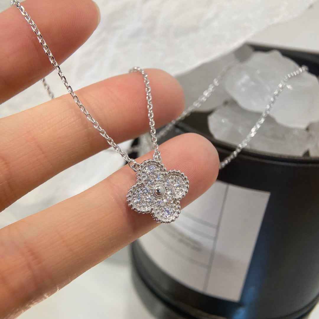 [Glimmer]CLOVER 15MM DIAMOND SINGLE FLOWER NECKLACE