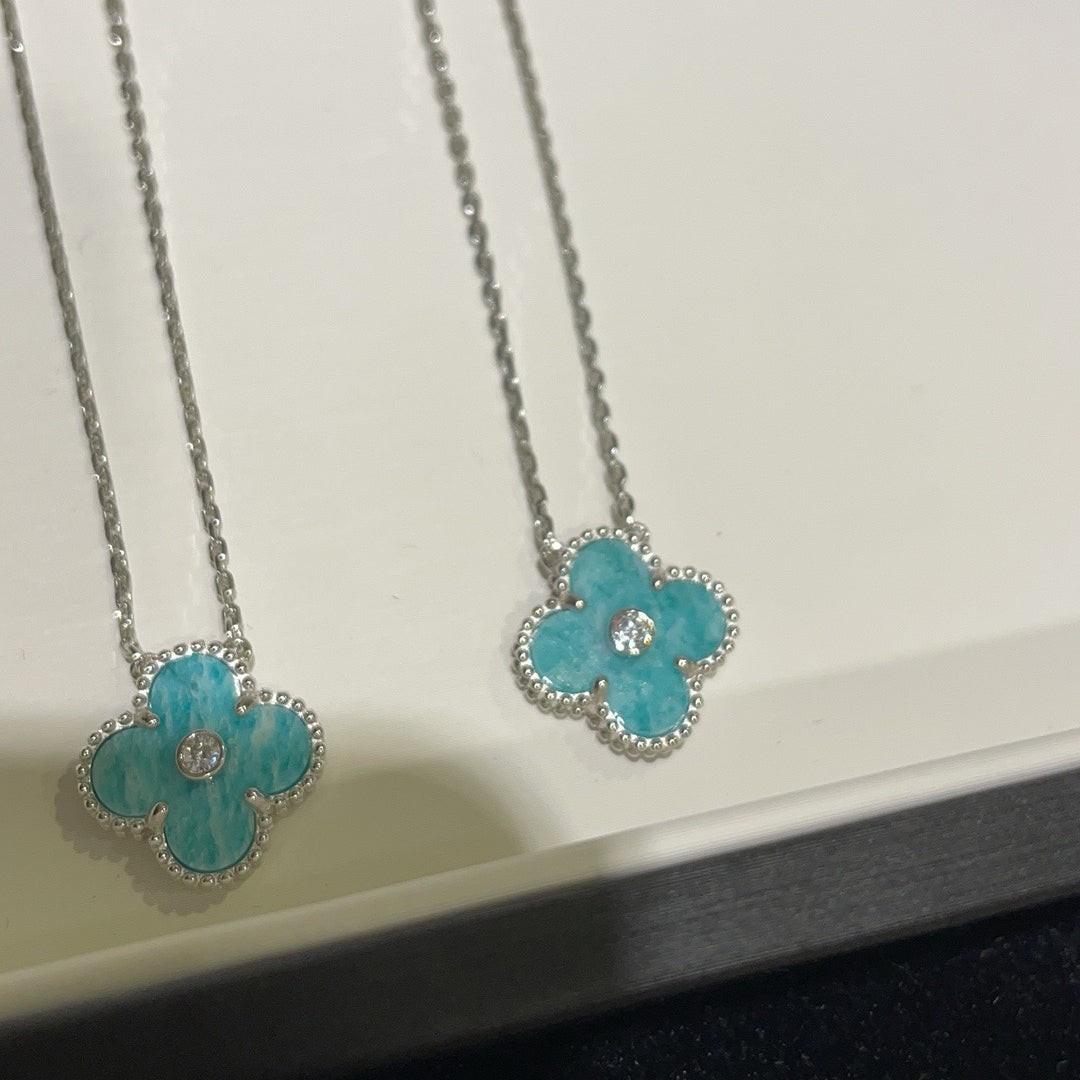 [Glimmer]CLOVER 15MM DIAMOND SVRES PORCELAIN  NECKLACE SILVER