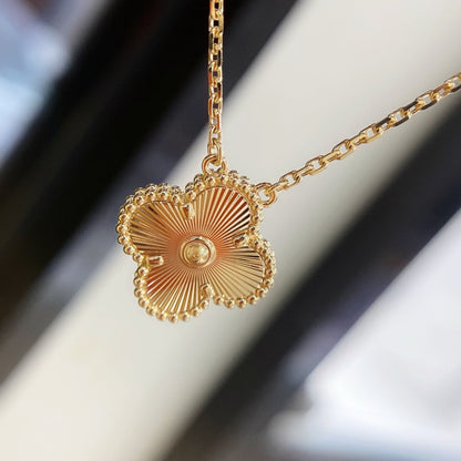 [Glimmer]CLOVER 15MM LASER NECKLACE