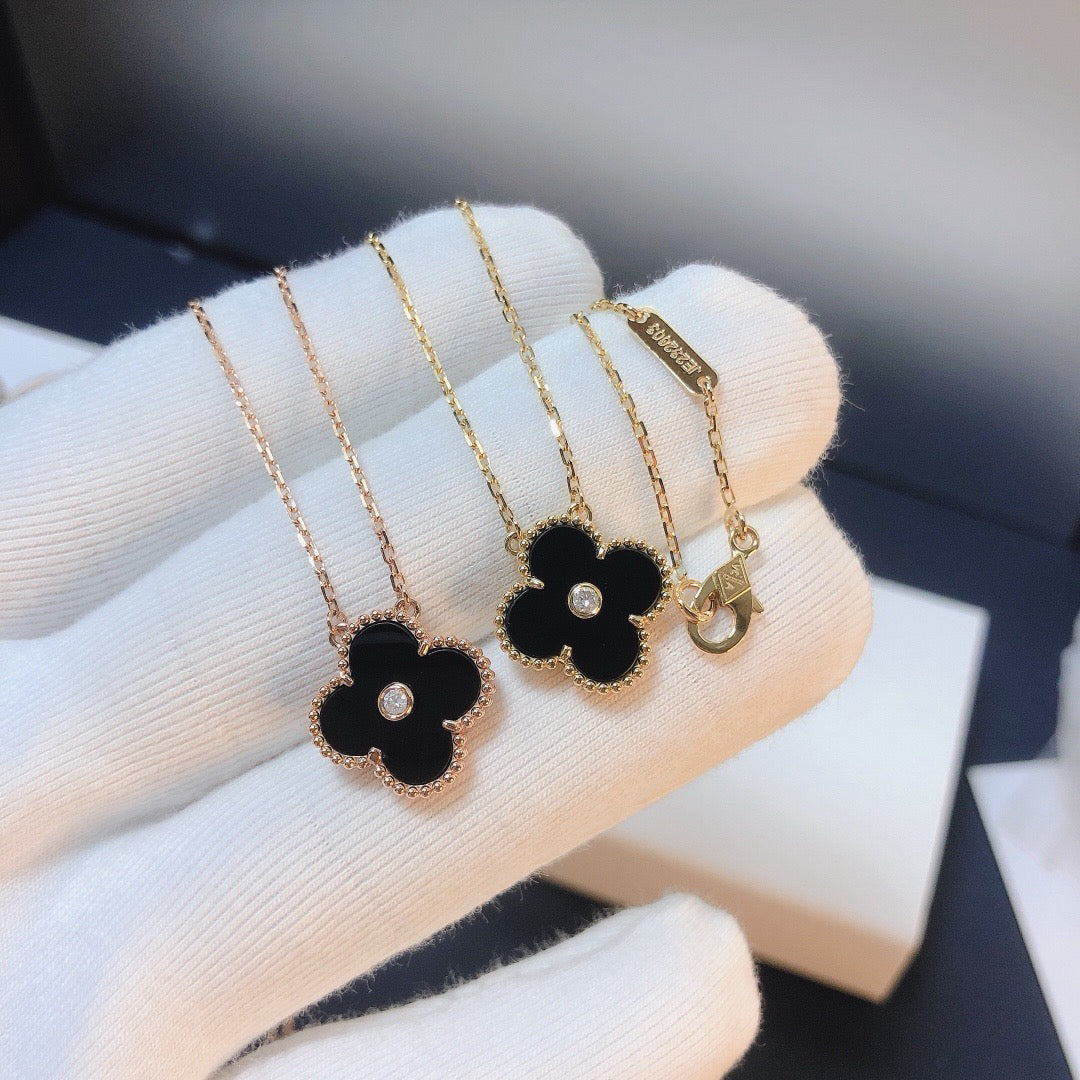 [Glimmer]CLOVER 15MM DIAMOND ONYX NECKLACE
