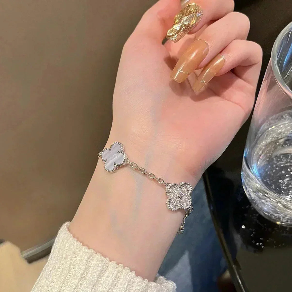 [Glimmer] CLOVER 5 MOTIF PURPLE CHALCEDONY BRACELET COLLECTION