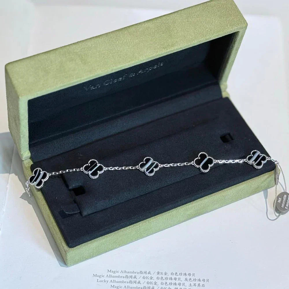 [Glimmer] CLOVER 5 MOTIF PULSAR STONE BRACELET COLLECTION