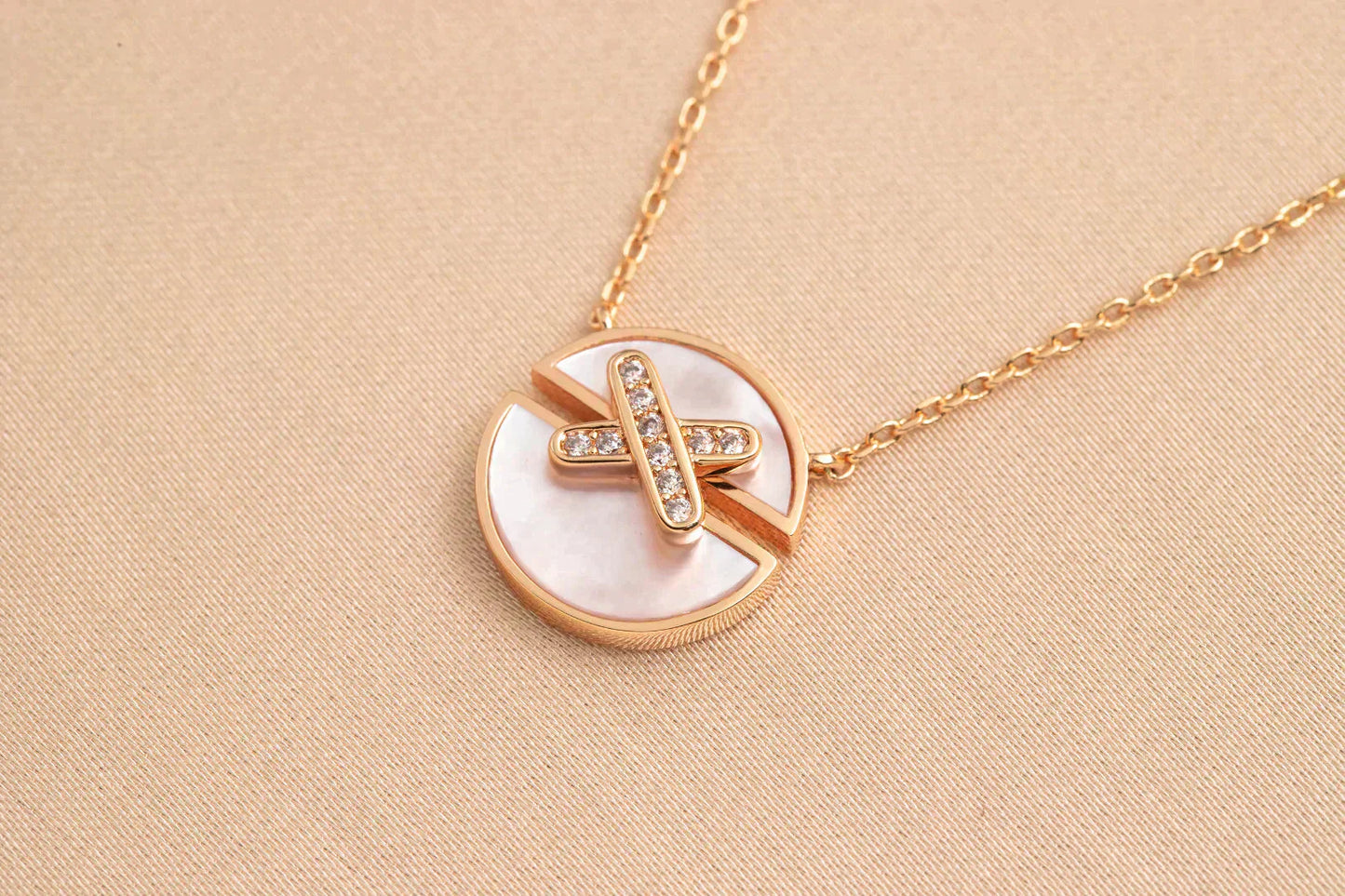 [Glimmer]JEUX DE Glimmer GOLD DIAMOND NECKLACE
