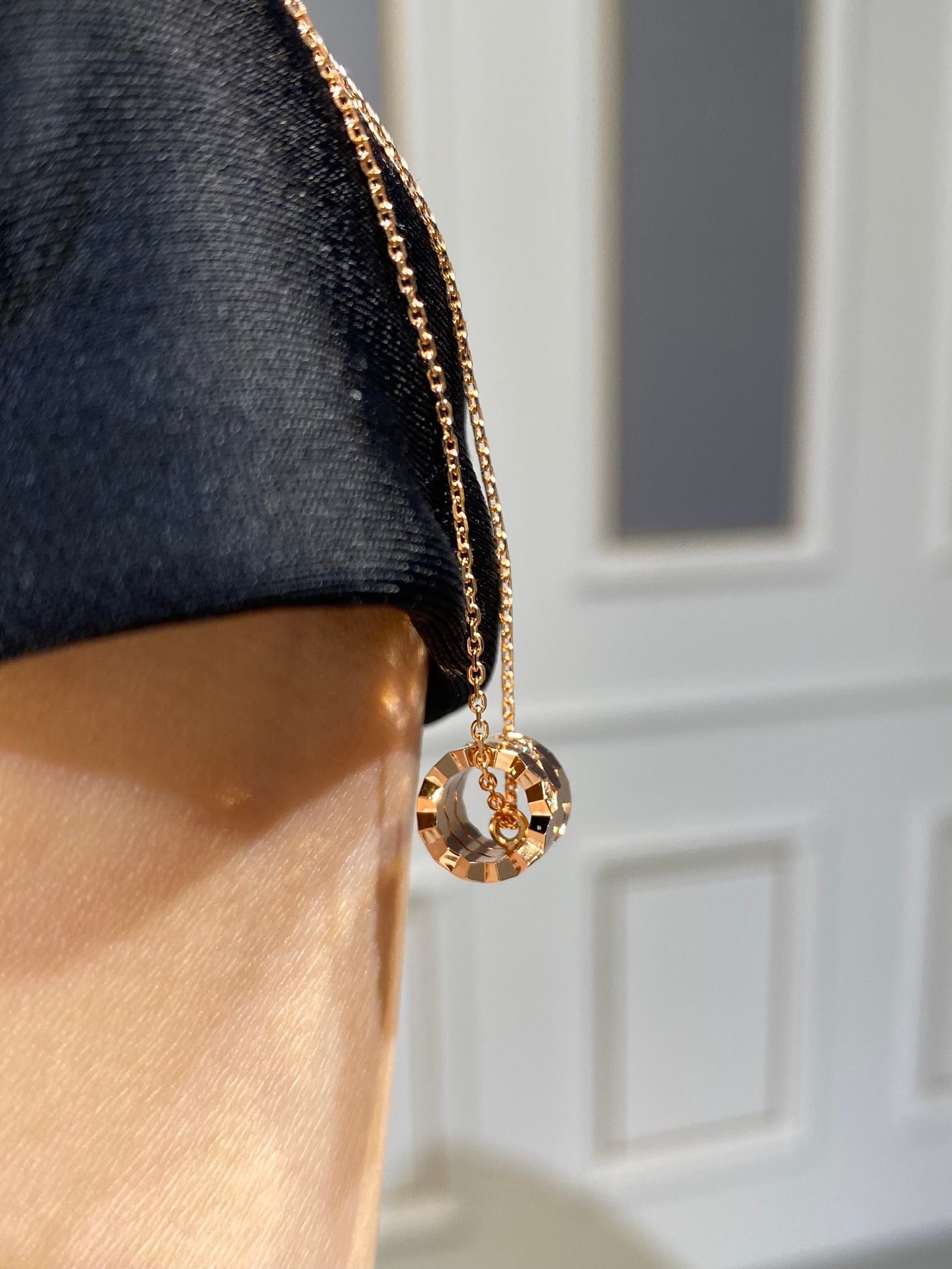 [Glimmer]BEE LOVE DIAMOND NECKLACE