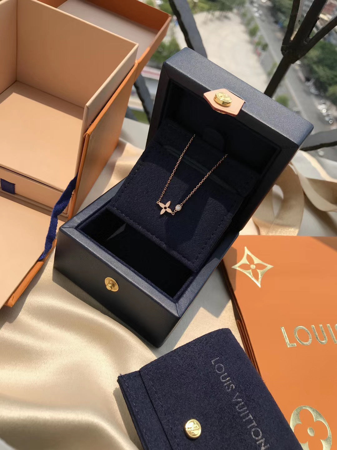 [Glimmer]BLOSSOM PENDANT PINK GOLD AND DIAMOND