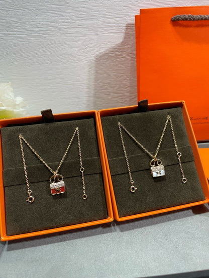 [Glimmer]H CIRCE MOISSANITE PENDANT NECKLACE GOLD