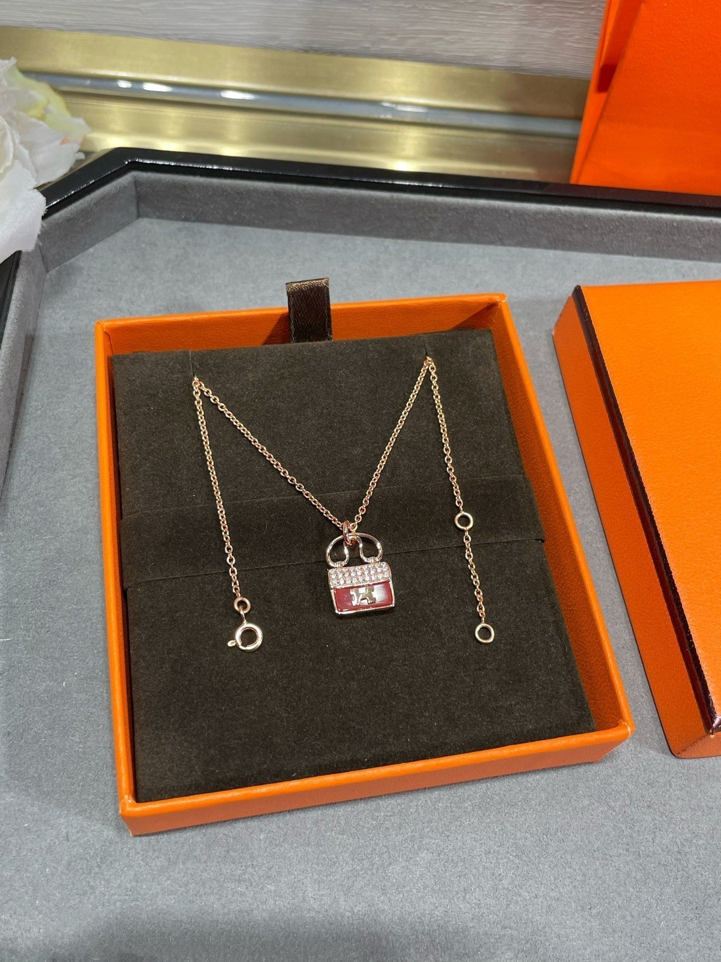 [Glimmer]H CIRCE MOISSANITE PENDANT NECKLACE GOLD