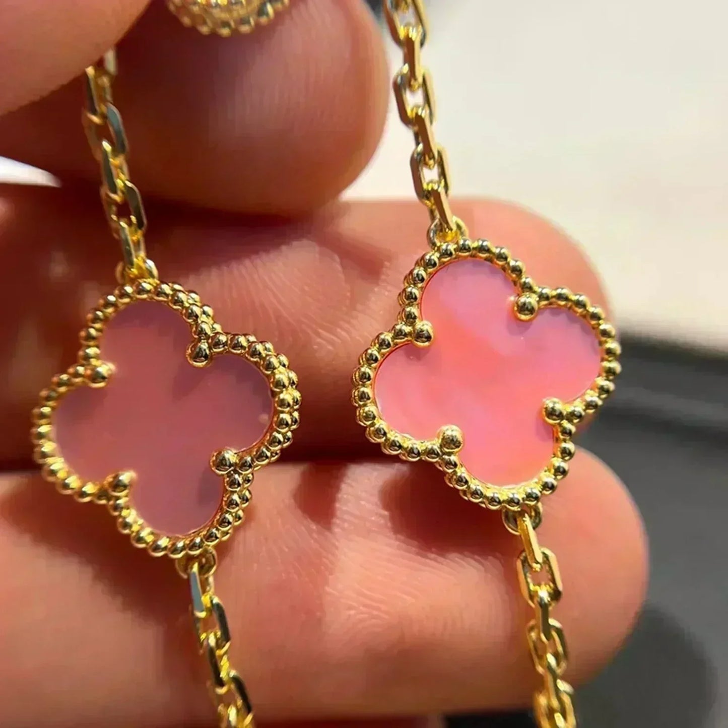 [Glimmer] CLOVER 5 MOTIFS  PINK MOP BRACELET COLLECTION
