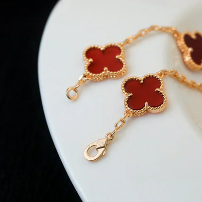 [Glimmer] CLOVER 5 MOTIF RED CORNELIAN BRACELET COLLECTION