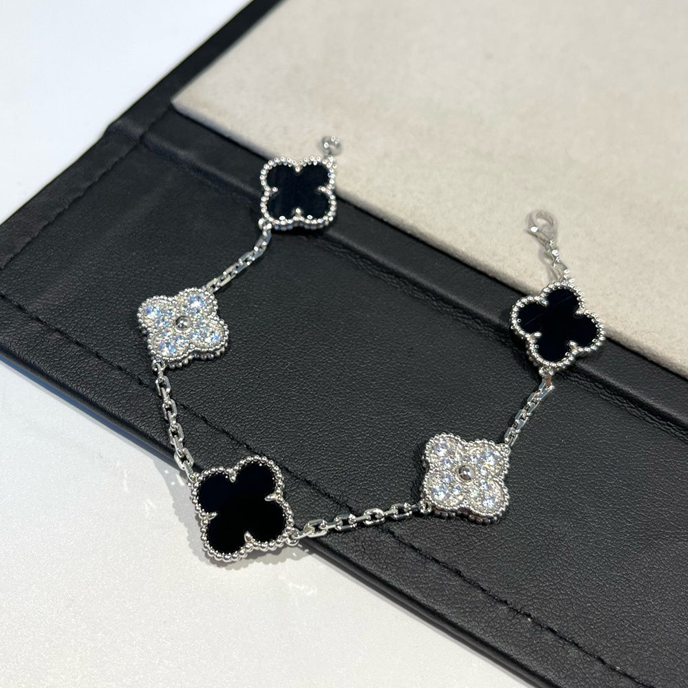 [Glimmer] CLOVER 5 MOTIF ONYXS BRACELET COLLECTION