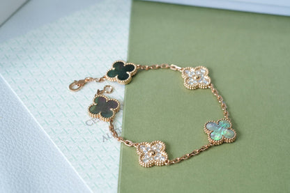 [Glimmer] CLOVER 5 MOTIF GRAY MOP BRACELET COLLECTION