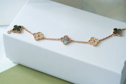 [Glimmer] CLOVER 5 MOTIF GRAY MOP BRACELET COLLECTION