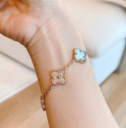[Glimmer] CLOVER 5 MOTIF GRAY MOP BRACELET COLLECTION