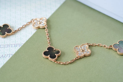 [Glimmer] CLOVER 5 MOTIF GRAY MOP BRACELET COLLECTION