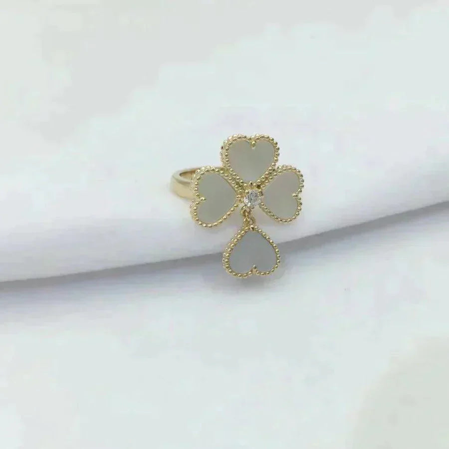 [Glimmer]SWEET CLOVER WHITE MOP RING