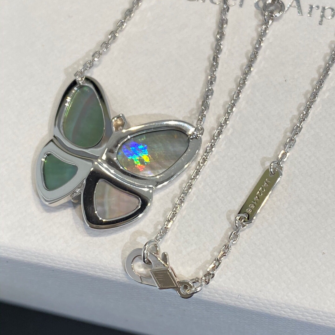 [Glimmer]ラージバタフライシルバーペンダントダイヤモンドネックレス