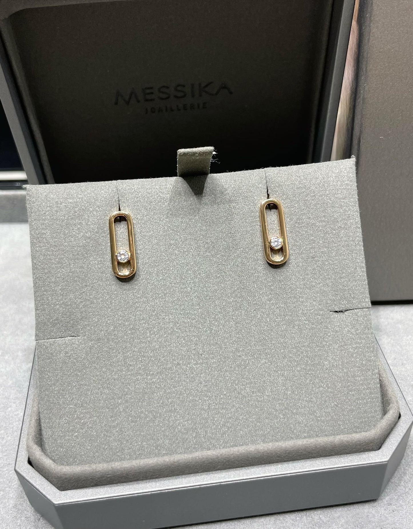 [Glimmer]MOVE UNO SMALL 1 DIAMOND EARRINGS